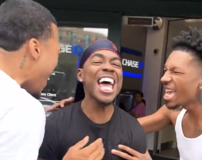 “Niggas is Lined Up” – Zany Blacks Exploit Chase ATM Glitch with Own Names